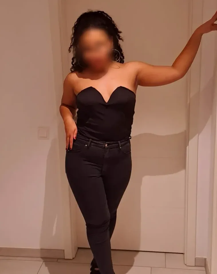 Salma, 27 años